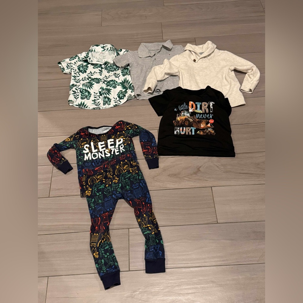 7pc bundle lot boys 3T clothing 4 shirts 1 pj set 1 swim suit no stains or wear